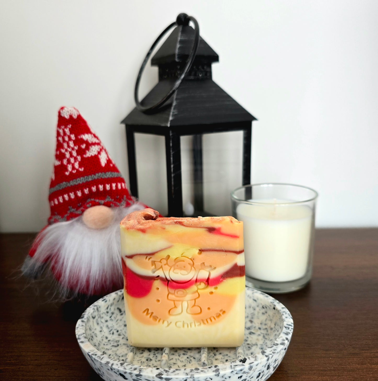 Santa’s Apple Spice Soap Christmas-themed Festive Scented Bar with Cinnamon Apple Scented Bar for Christmas-themed Festive Scented Bar