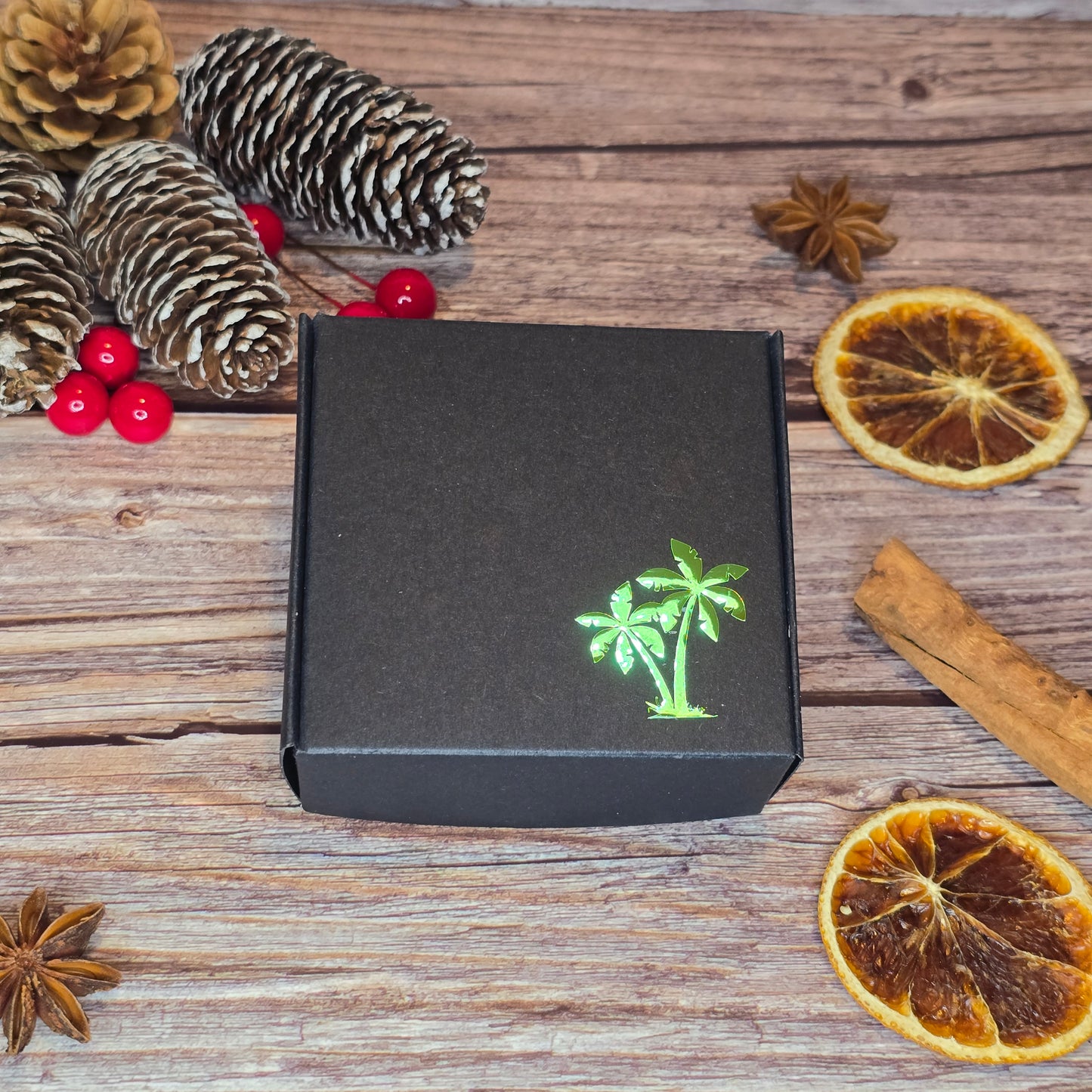 Handcrafted soap with the refreshing scent of Radical Sauvage. A fresh, airy blend inspired by ocean winds, leaving skin cleansed, soft, and revitalized.