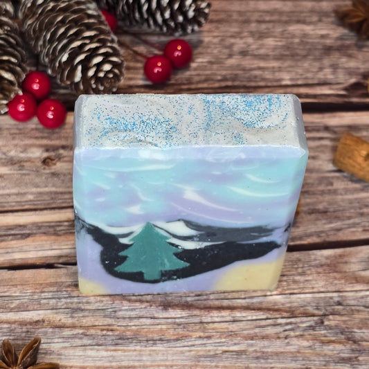 Winter Soap Handcrafted Festive Soap with Mistletoe Spice Fragrance and Pine Tree Design 130g for Cold Weather Seasonal Use