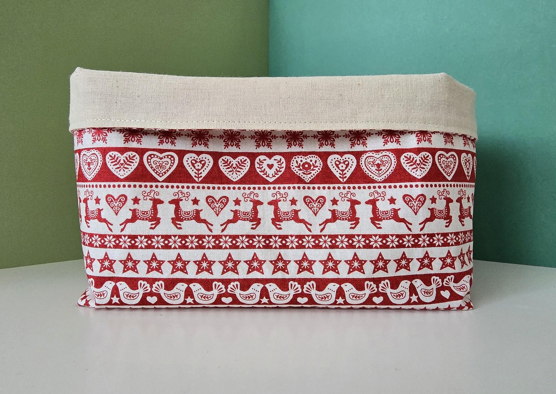 Scandinavian Christmas Fabric Basket: Reversible Bread Basket