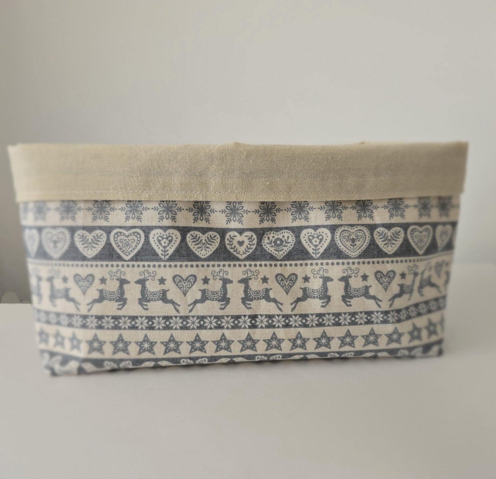 Scandinavian Christmas Fabric Basket: Reversible Bread Basket