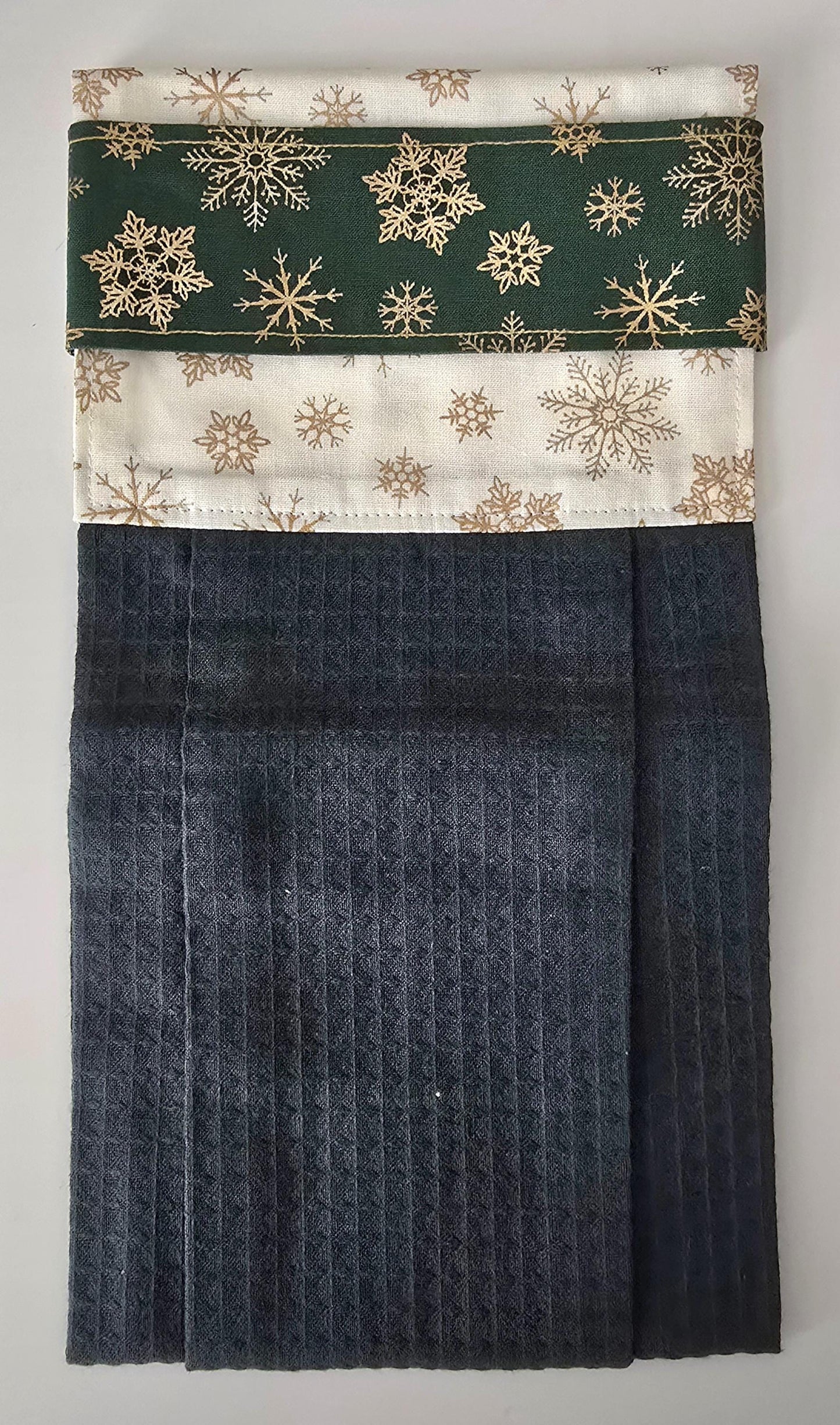 Green Christmas Hanging Hand Towel – Floral Cotton Kitchen Decor, Handmade in UK